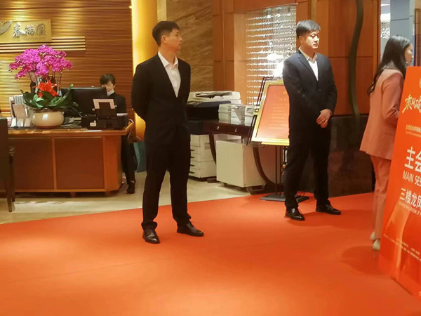 哈尔滨男保镖